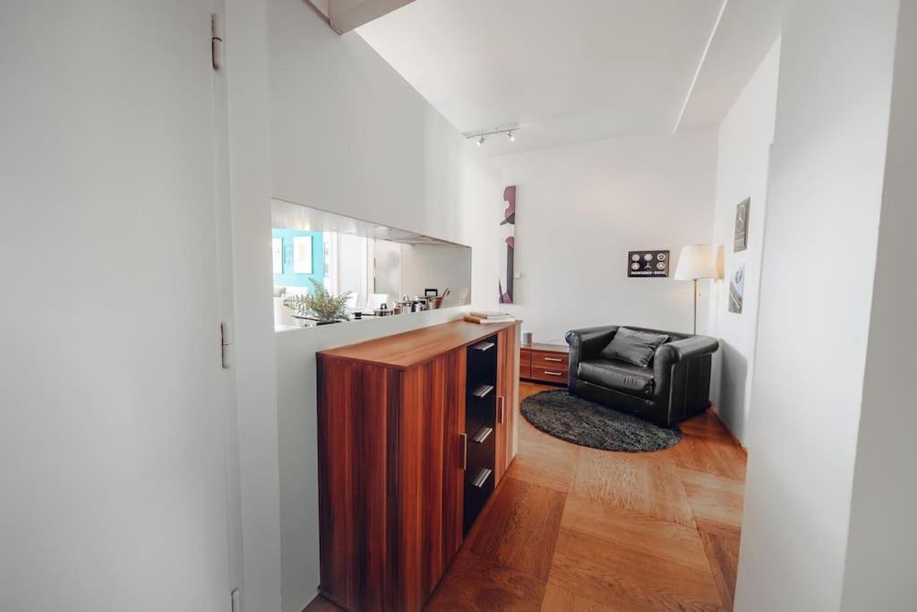 Downtown 2Bd Riverside Apartment Near Dancing House Prag Exterior foto
